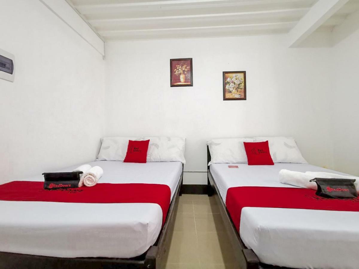 Reddoorz Near Davao Medical School Foundation Hotel Kültér fotó