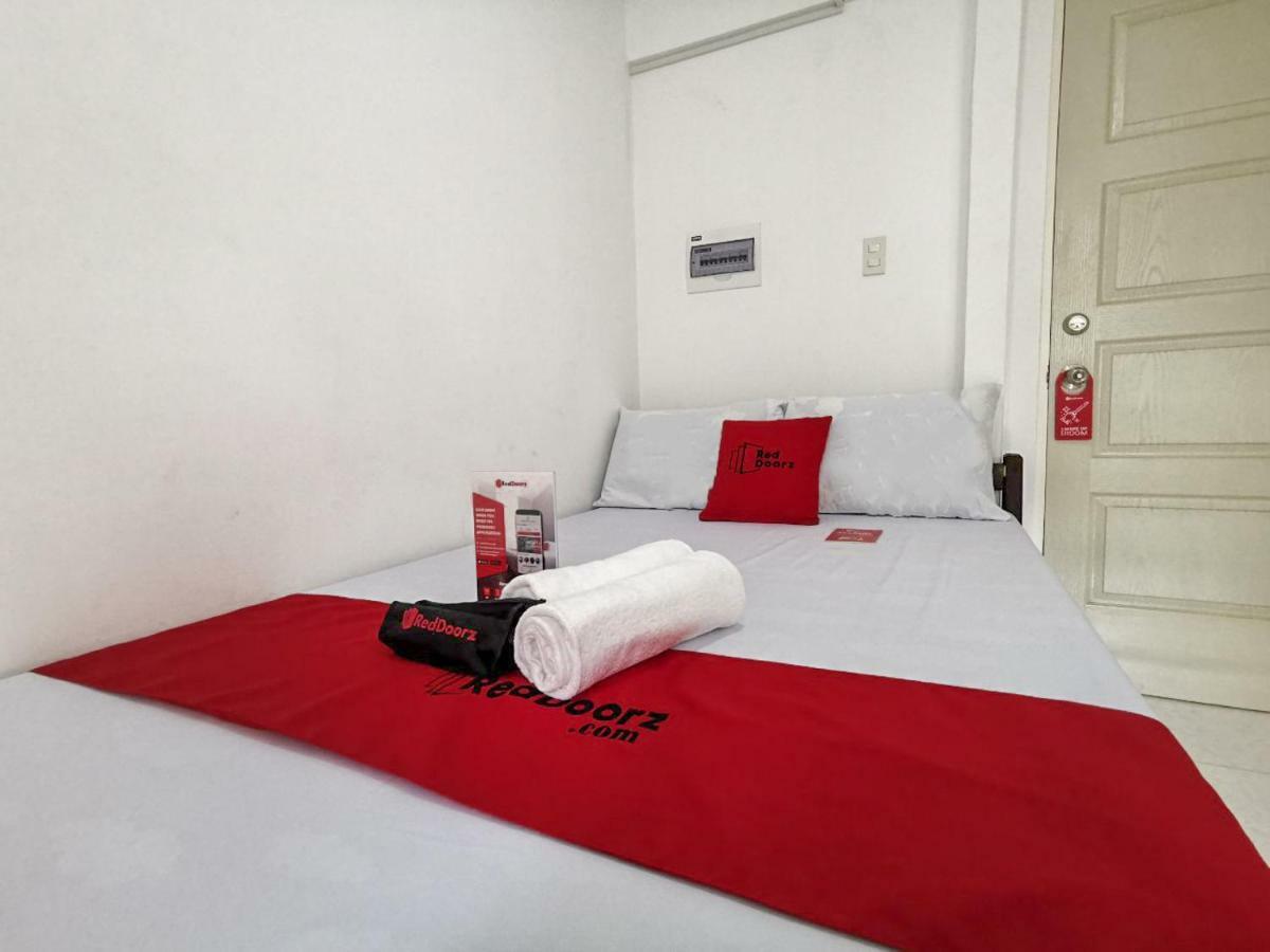 Reddoorz Near Davao Medical School Foundation Hotel Kültér fotó